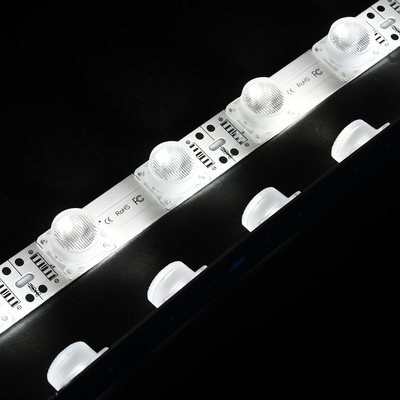 Zapewnij 5 lat niezawodnego oświetlenia za pomocą paska świetlnego LED z 18 diodami LED na metr, dostępne w opcjach 24V i 12V