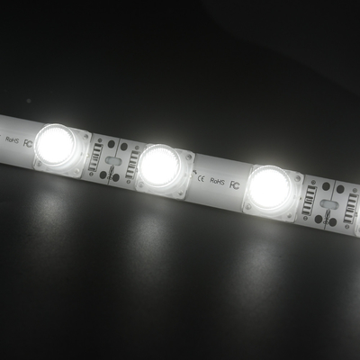 Zapewnij 5 lat niezawodnego oświetlenia za pomocą paska świetlnego LED z 18 diodami LED na metr, dostępne w opcjach 24V i 12V