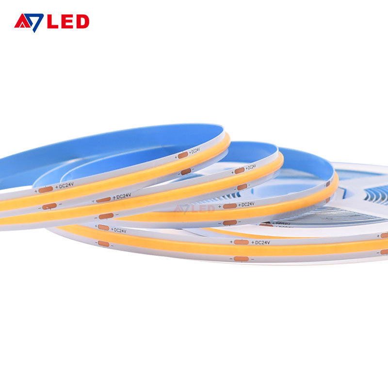 Biały/czarny taśma PCB COB LED z 528 LED na metr i wydajnością 100LM/W